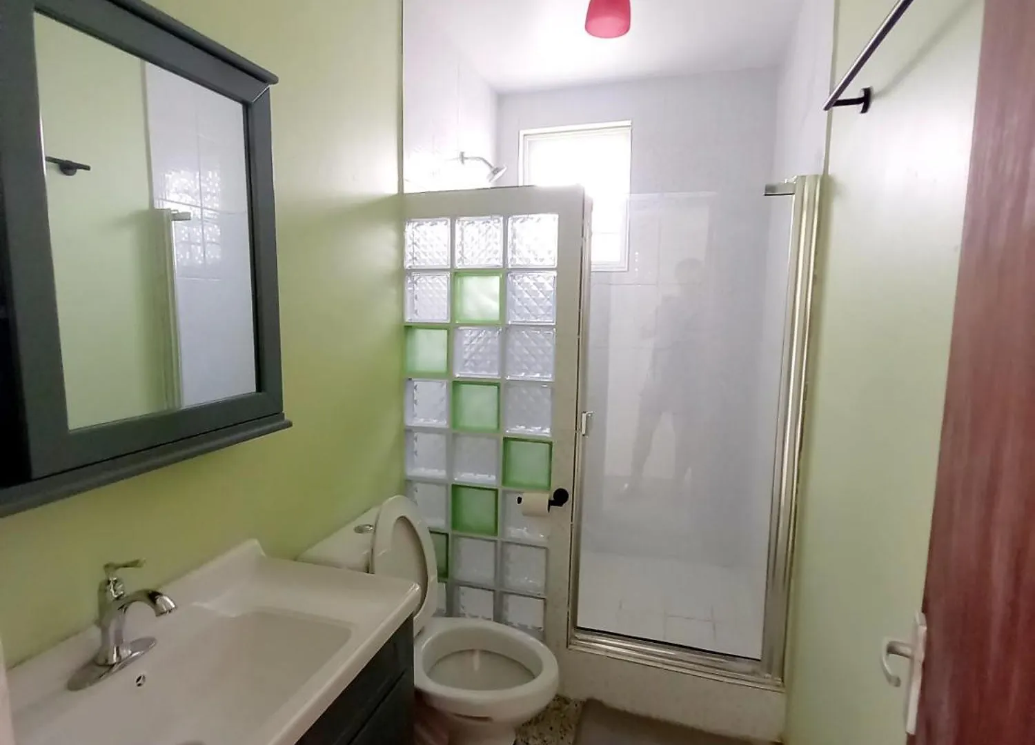Dado'S Place - 2 Bedroom House With Ac And Verandah Calibishie Holiday home
