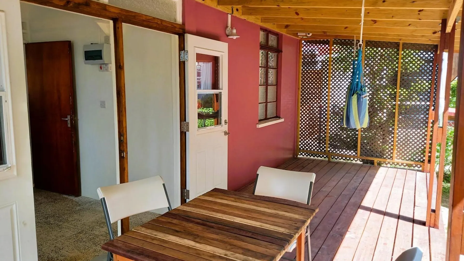 Dado'S Place - 2 Bedroom House With Ac And Verandah Calibishie Dominica